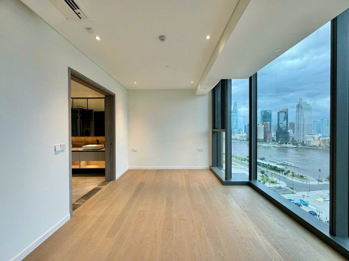 4-BEDROOM APARTMENT FOR SALE AT THE OPERA 180M2 DIRECT VIEW OF DISTRICT 1 RIVER, PRICE 73.5 BILLION VND BY OWNER
