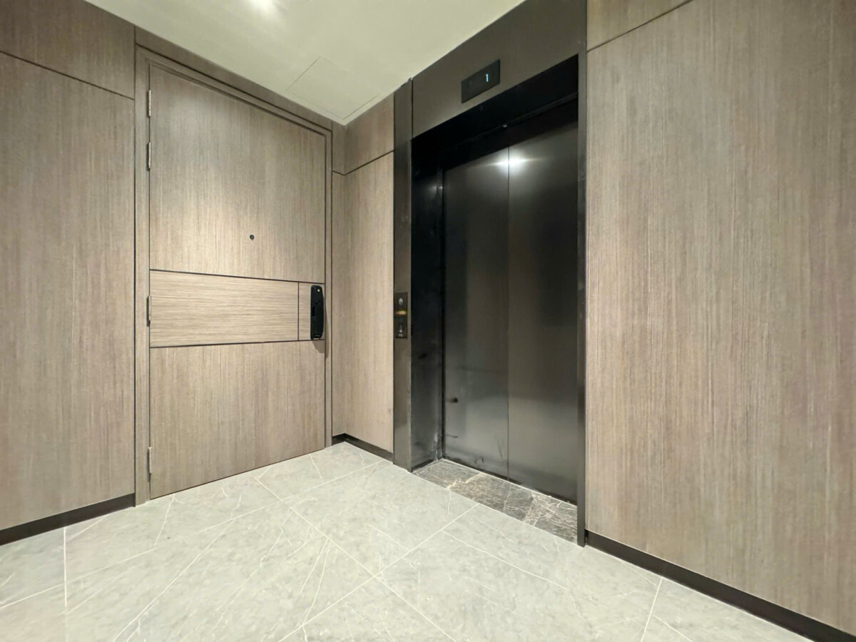 4-BEDROOM APARTMENT FOR SALE AT THE OPERA 180M2 DIRECT VIEW OF DISTRICT 1 RIVER, PRICE 73.5 BILLION VND BY OWNER