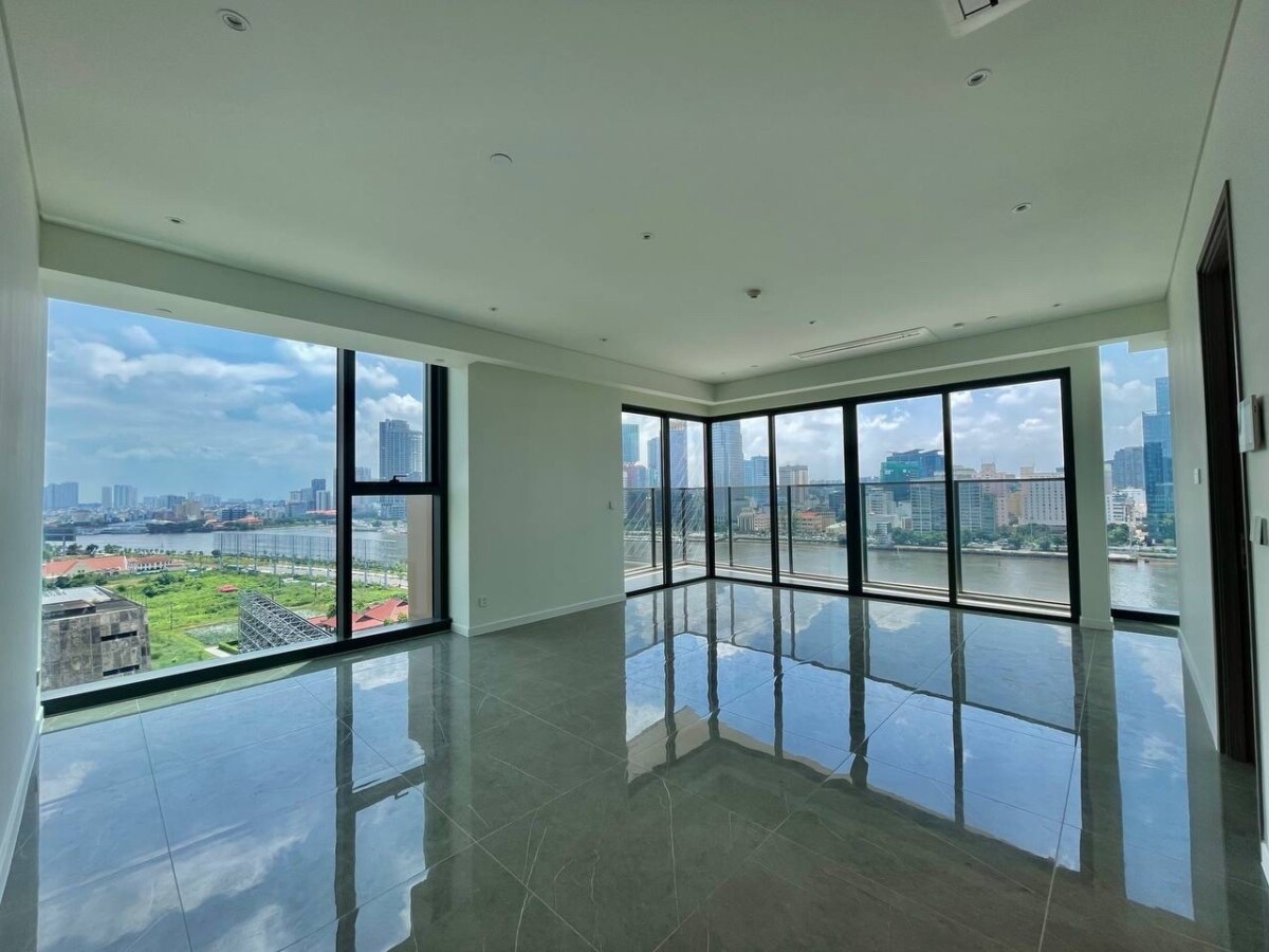 4-BEDROOM APARTMENT FOR SALE AT THE OPERA 180M2 DIRECT VIEW OF DISTRICT 1 RIVER, PRICE 73.5 BILLION VND BY OWNER