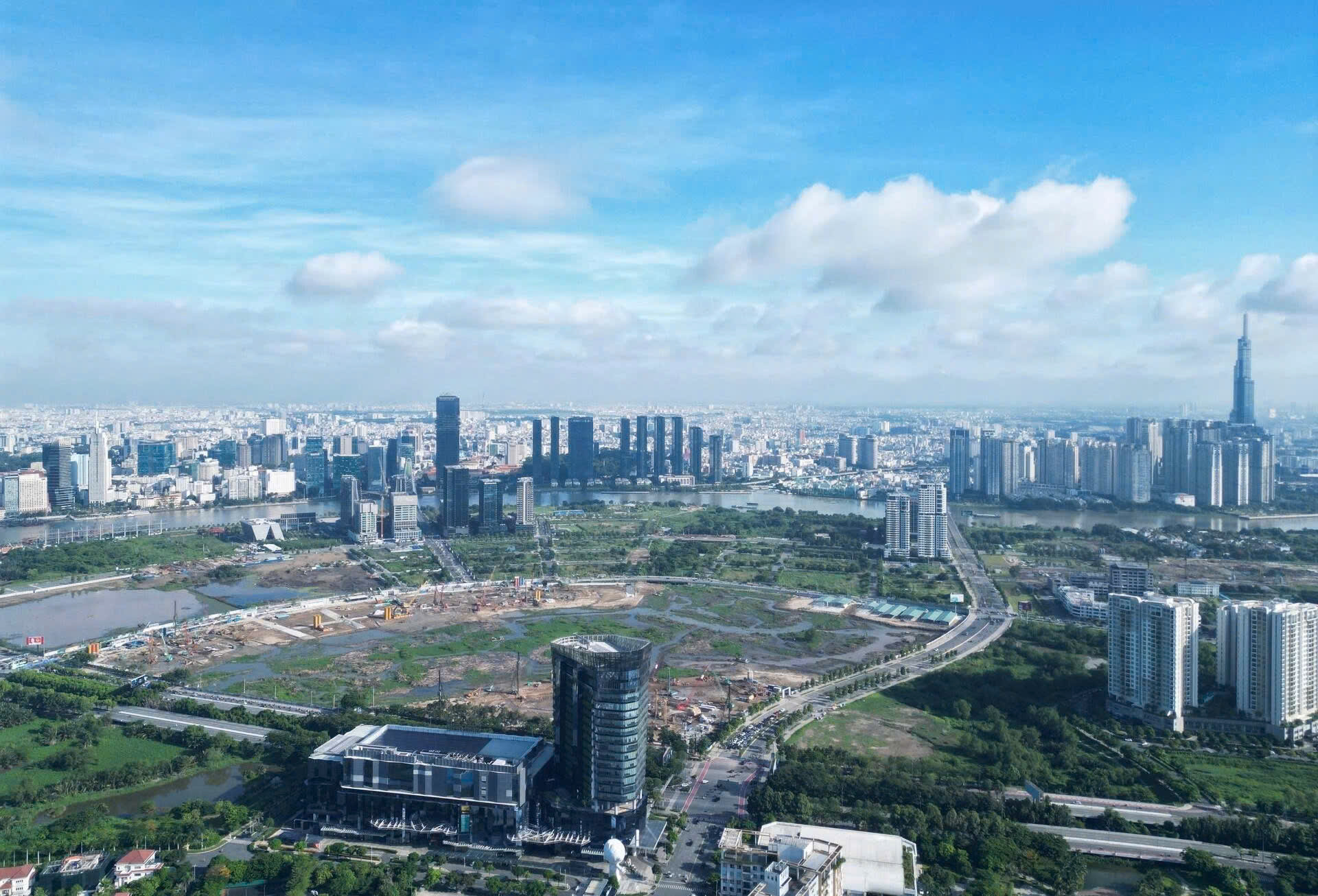 tiến độ thi công Trung Tâm Hành Chính Khu Đô Thị Thủ Thiêm